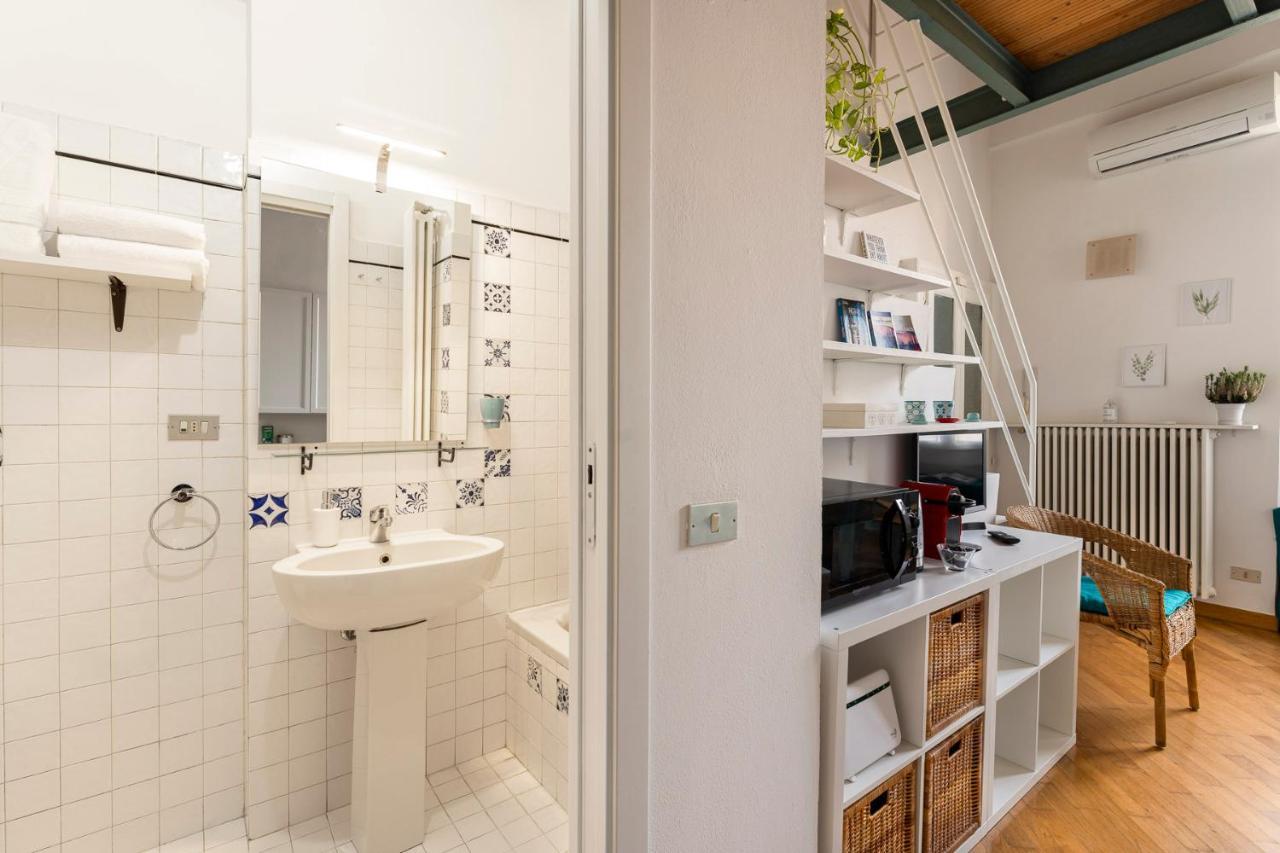 Апартаменти Loft Navigli Porta Genova Мілан Екстер'єр фото