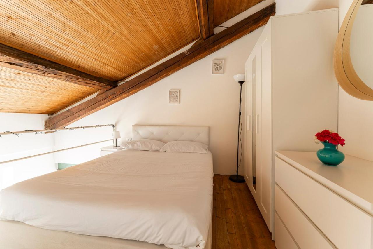 Апартаменти Loft Navigli Porta Genova Мілан Екстер'єр фото